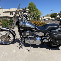 2003 Dyna Wide Glide Harley Davidson, 100 Year Anniversary 