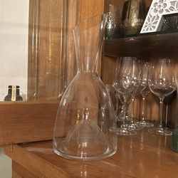 Wine decanter.