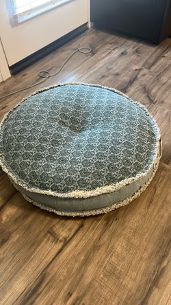 Meditation floor pillow