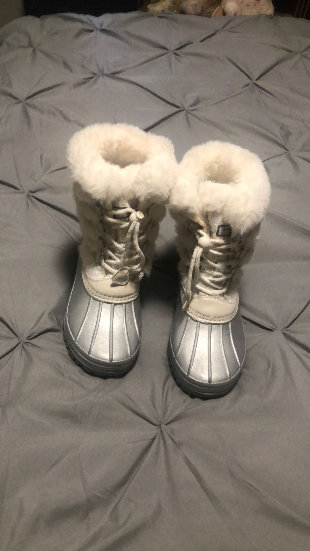 London fog, snow boots, size 2 girls