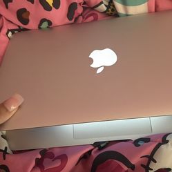Apple Mac book 2011