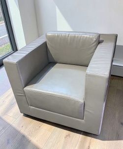 Bernhardt Design Lounge Chair