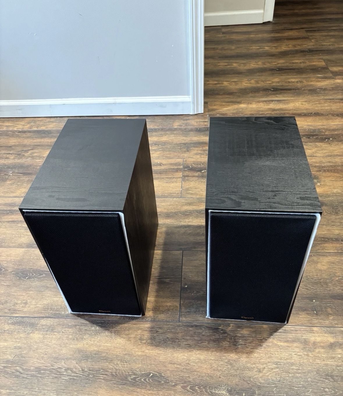 Klipsch Hi-Fi Bookshelf/ Monitor Speakers (R-60M) (Pair) -Dynamic Bass, Crisp Highs, 6.5β Woofer| Rich Audio