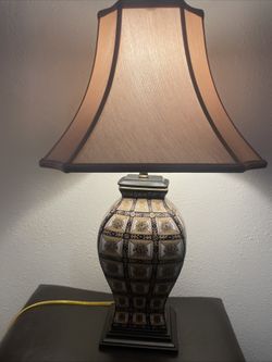 Vintage Bombay Company Gold Beige Black Ceramic Table Lamp Mosaic Pattern