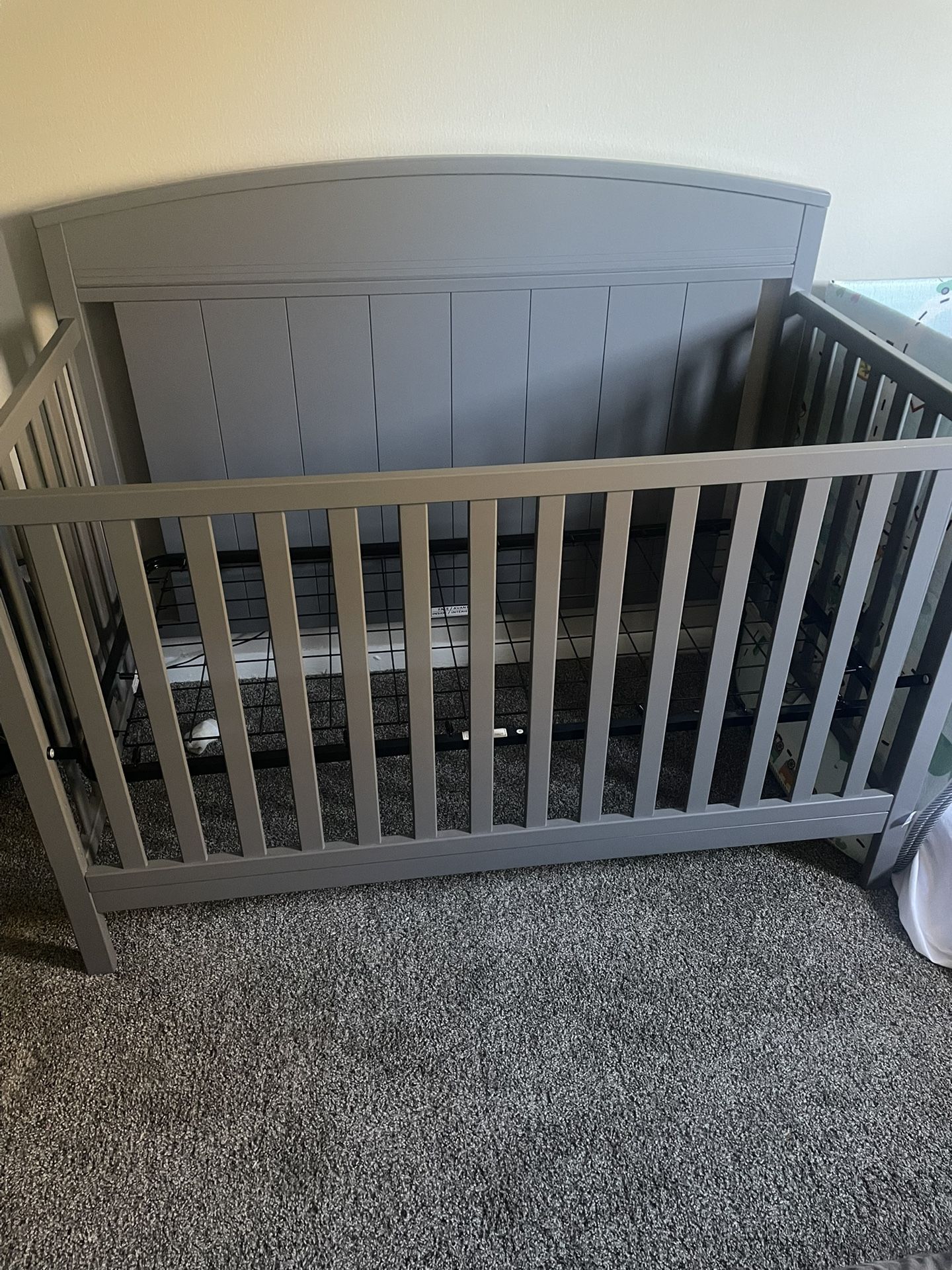 Baby 4 In 1 Crib