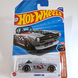 Hot Wheels Triumph TR6 TH Treasure Hunt Q Case 2025 JBC34 #249 - BRAND NEW SEALED!!