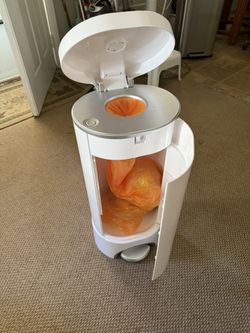 Diaper pail 