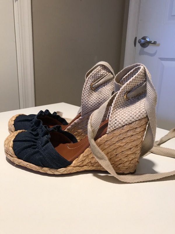 BCBG Wedge Pump for woman.