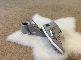 Brand New Girls Gray Shoes Size 4