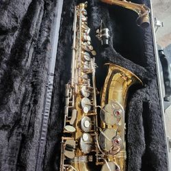 Saxophone 