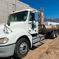 2010 Freighter Haul Truck 