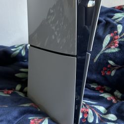 PlayStation 5 slim 1TB