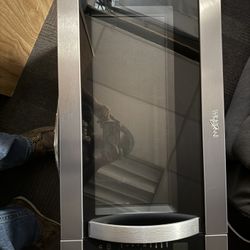 Brand New Whirlpool Microwave 