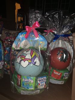 EASTER BASKETS 8$