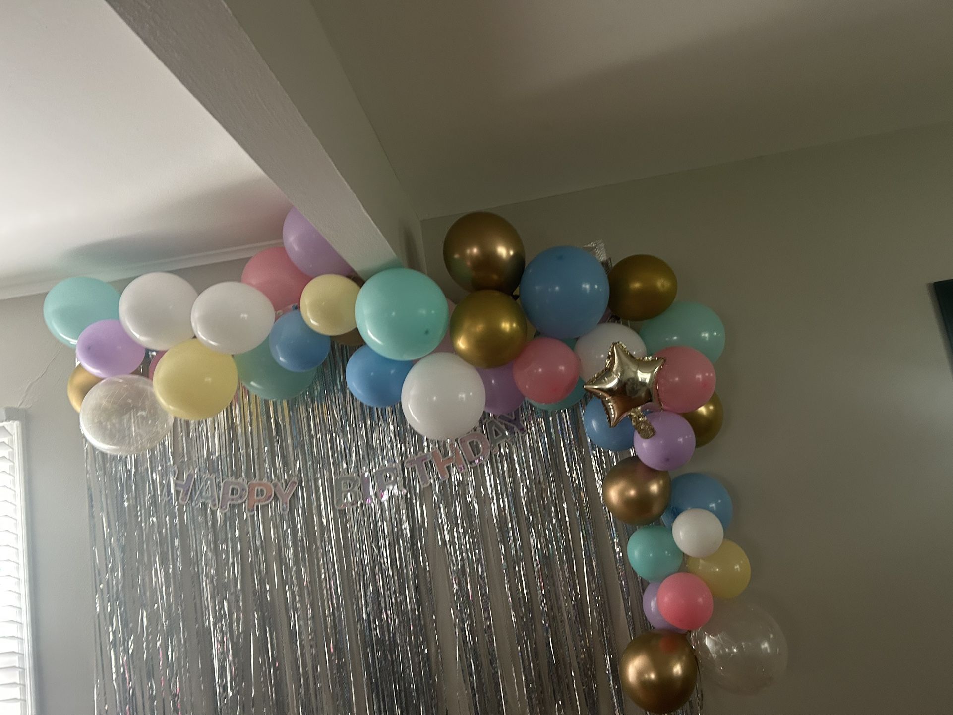 Free Ballon Garland