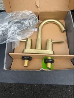Glacier Bay Dorind 4 in. Centerset Bathroom Faucet
