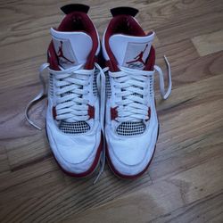 Jordan 4 retro fire red 