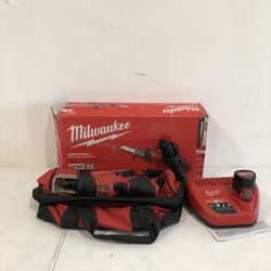 Milwaukee M12 12-Volt Lithium-Ion HACKZALL Cordless Reciprocating Saw Kit with One 1.5Ah Batteries, Charger and Tool Bag