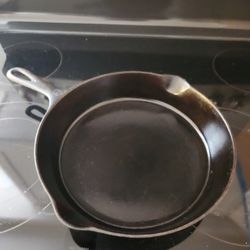 Cast Iron Fry Pan