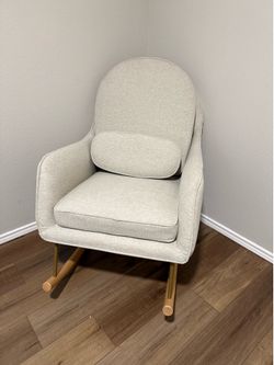 Delta Children Nursing Chair