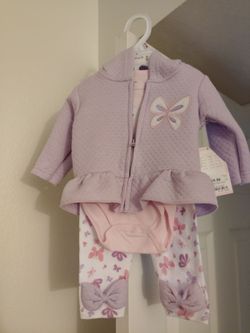 Babygirl butterfly outfit size 0-3months
