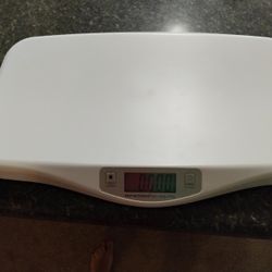Electronic baby scale