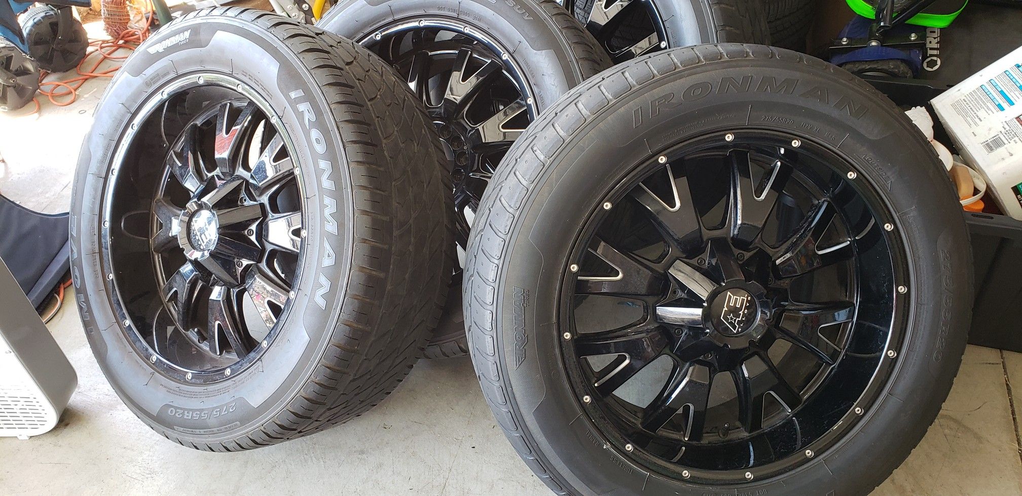 20 inch 6 lug universal AMERICAN EAGLE ALLOYS Hardrock - Series 0182 - Gloss Black & Milled