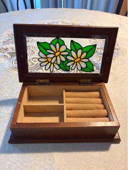 Vintage jewelry box