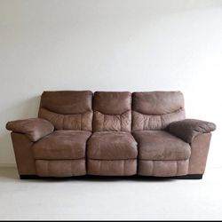 Power Recliner 3-Seater Sofa - Ultra Comfortable & Like-New