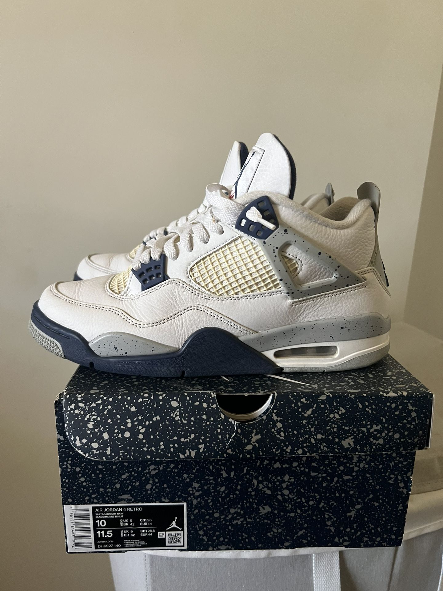 Jordan 4 Midnight Navy