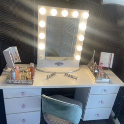 Vanity Table Big (table,Mirror And Chair)