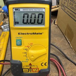 UE DM200 DIGITAL MULTIMETER