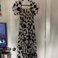 Black and white dress