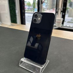 iPhone 12 (64GB)