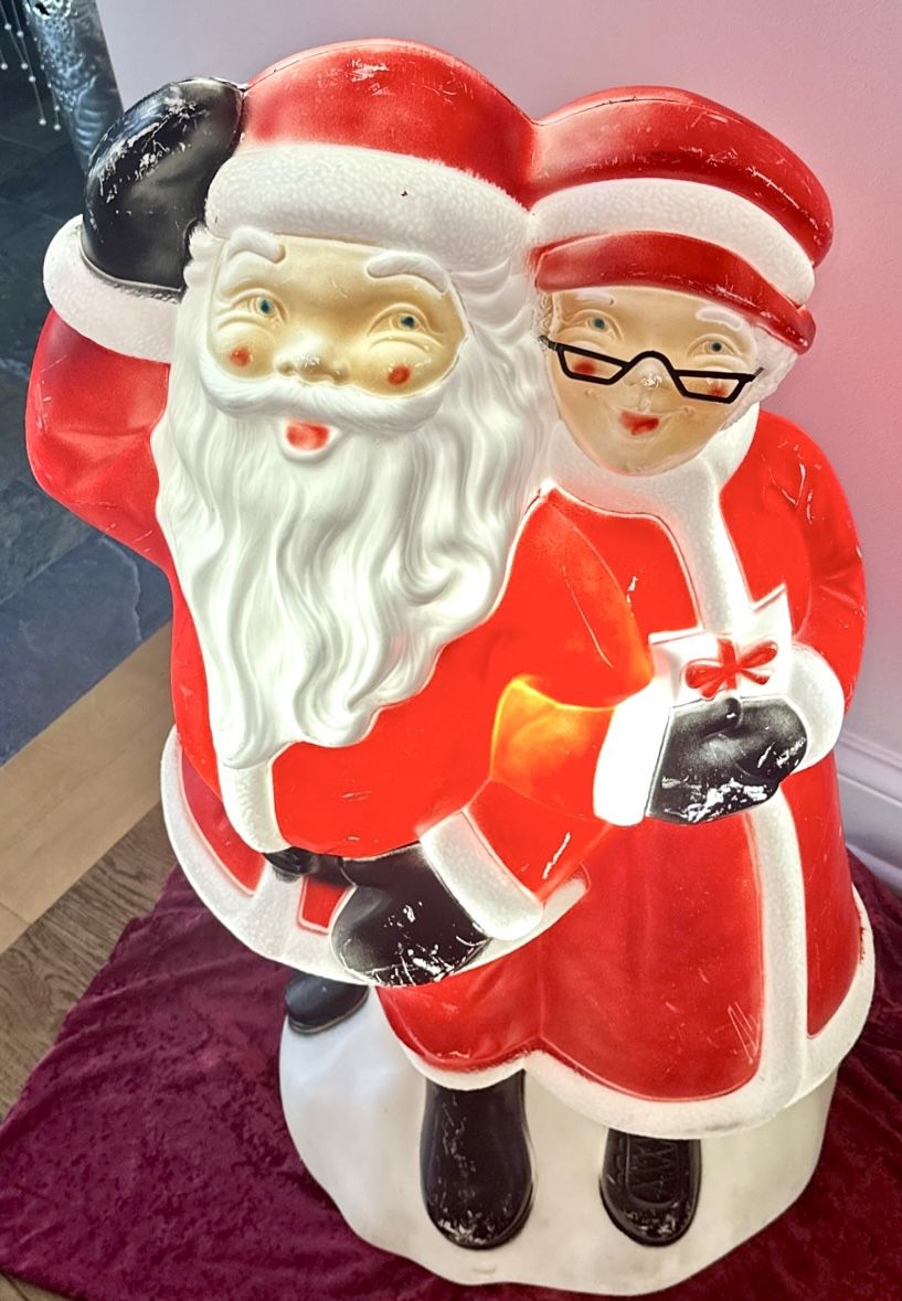 Mr & Mrs Clause Light Up Blow Mold 36” Christmas Decoration-Vintage from 1978 Empire!