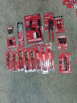 Milwaukee Tool Lot – Drills, Bits, Pliers & More