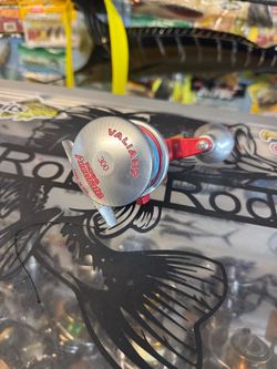 Accurate 300 lever drag salt water fishing reel ready to fish.