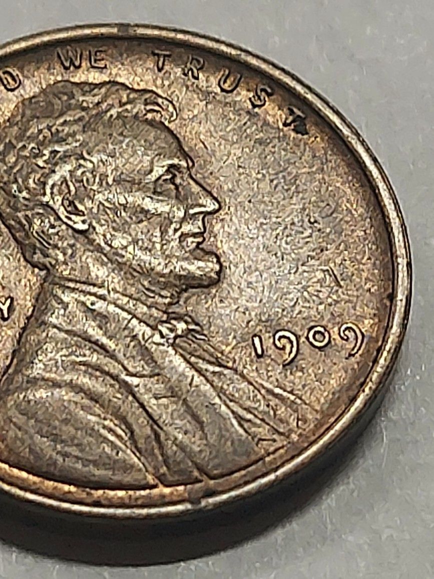 Uncirculated US Lincoln Penny. Amazing Toned Color. High Relief.