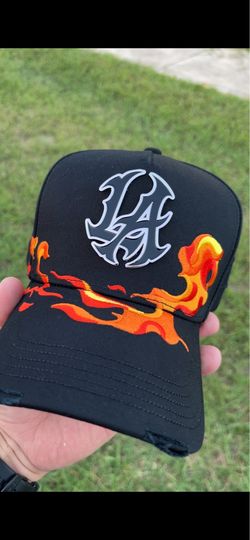 Shiny Charizard Premium Cap