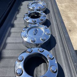 Ford F-250 4x4 Lug nut Covers 
