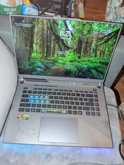 ASUS ROG  strix g16