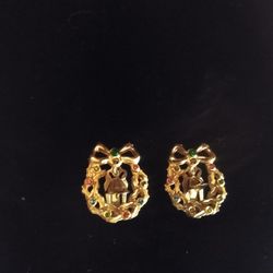 Vintage Christmas Wreath Clip-on Earrings