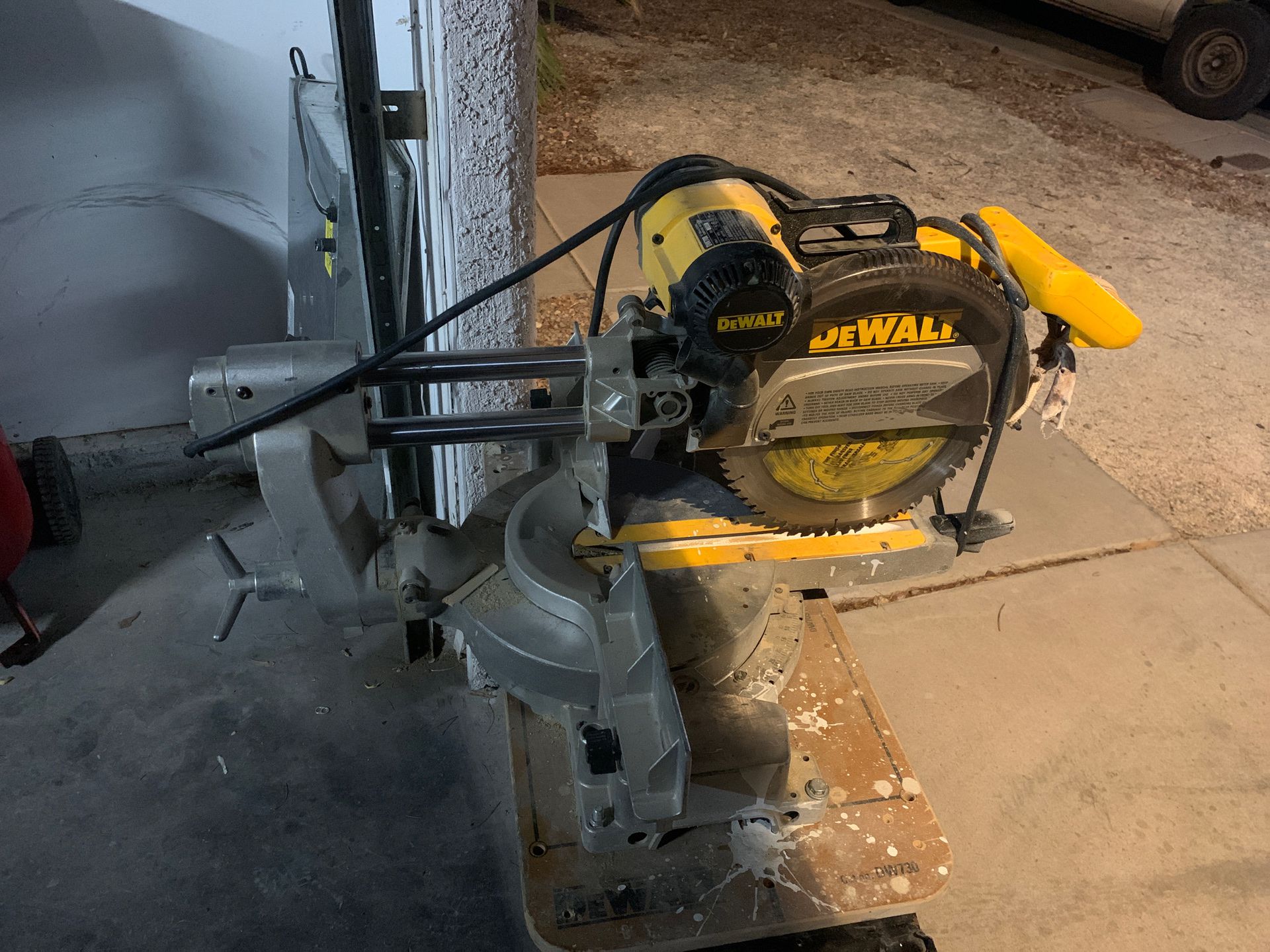 Dewalt mitersaw $250