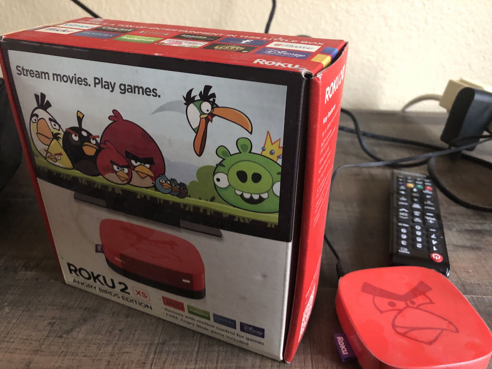 Roku 2 box with remote