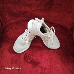 $5  ADIDAS CLOUDFOAM MESH SHOES    SIZE 5