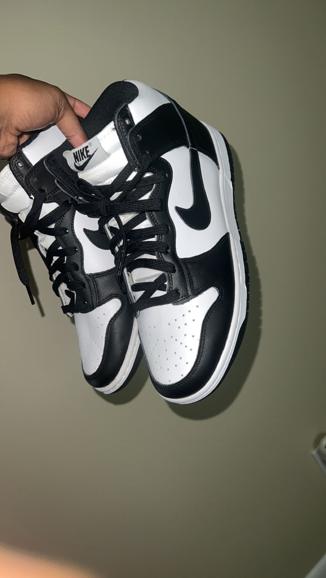 Nike Dunks Black And White 