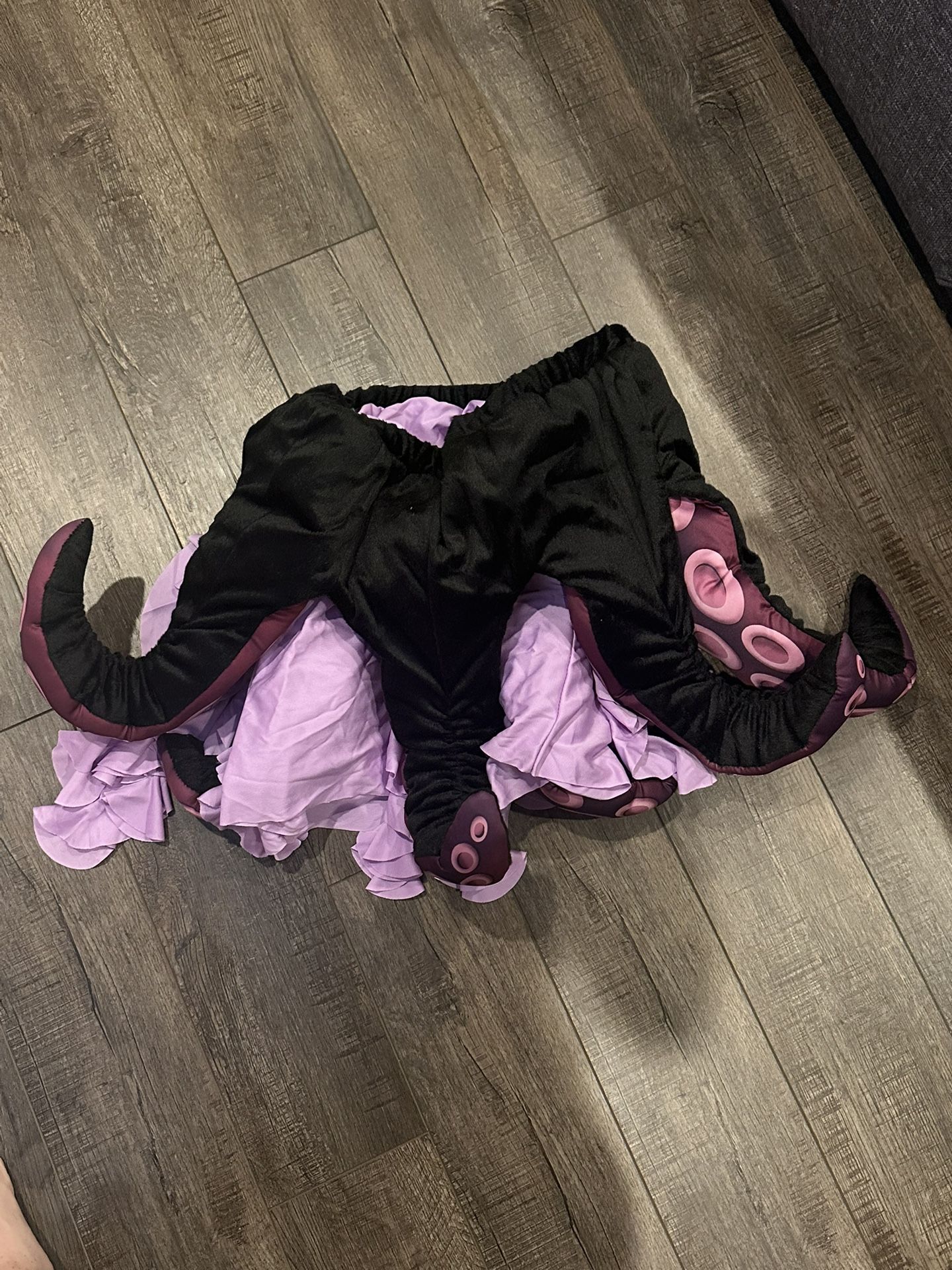 Disney ursula Tentacle Skirt+crown