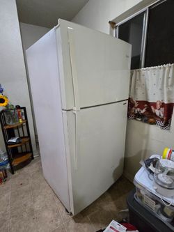 Fridge...Pls Read Description