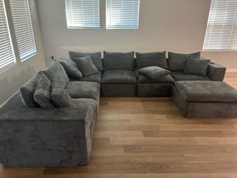 Like new sectional