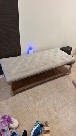 Entry way bench